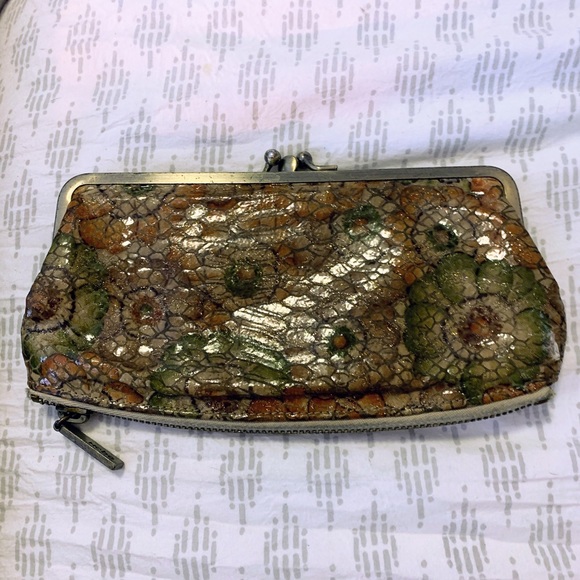 Vintage Hobo Wallet - Picture 6 of 6